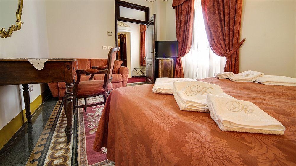 I Portici Hotel - Residenza D'Epoca Arezzo Exterior photo