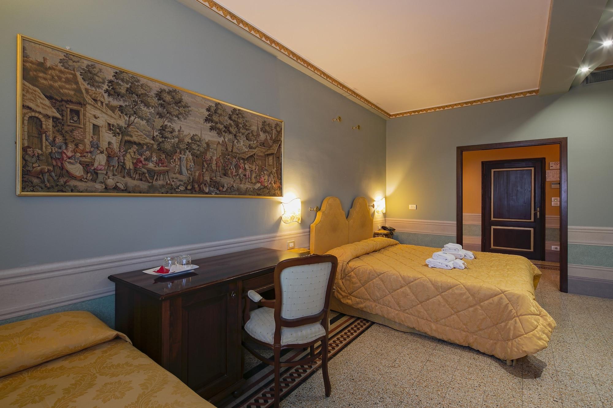 I Portici Hotel - Residenza D'Epoca Arezzo Exterior photo